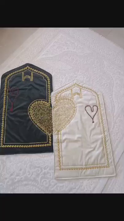 Kalpli Çift Seccadesi